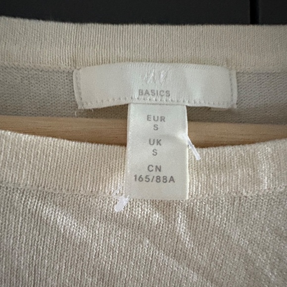 Red & White Breton Stripe Shirt – Classic French Style (Like New) - Picture 2 of 3